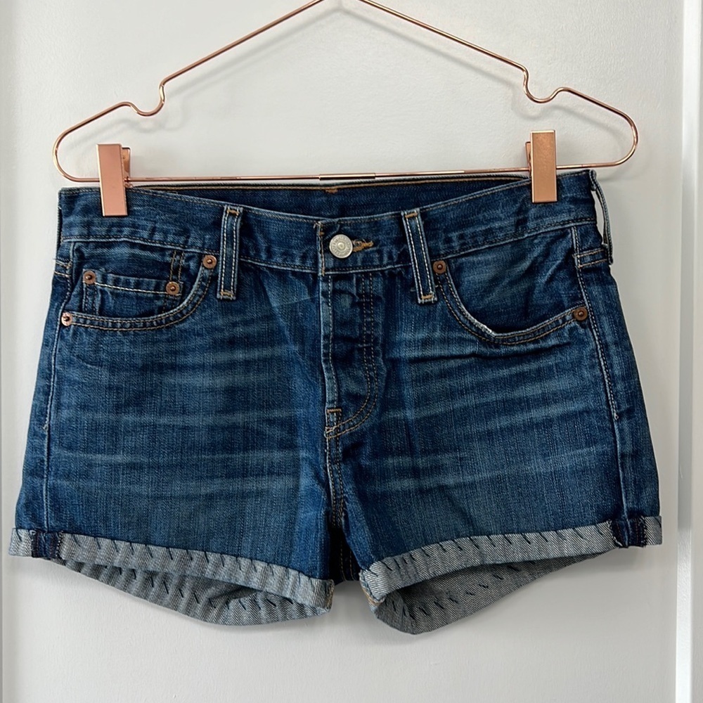 LEVIS 501 JEAN SHORTS size 25
